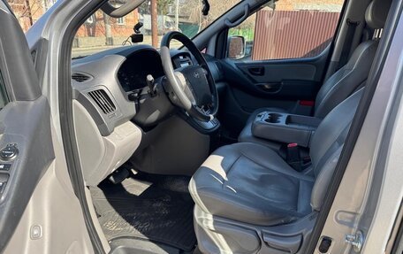 Hyundai Grand Starex Grand Starex I рестайлинг 2, 2015 год, 2 200 000 рублей, 11 фотография