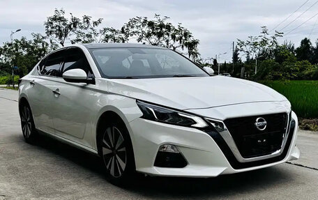 Nissan Altima VI (L34), 2022 год, 1 300 000 рублей, 3 фотография