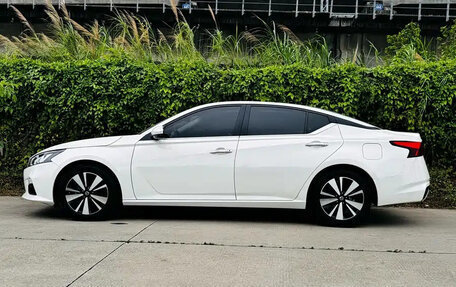 Nissan Altima VI (L34), 2022 год, 1 300 000 рублей, 5 фотография