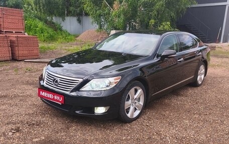 Lexus LS IV, 2010 год, 1 700 000 рублей, 2 фотография