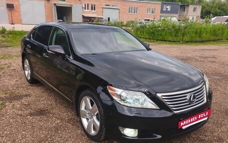 Lexus LS IV, 2010 год, 1 700 000 рублей, 3 фотография