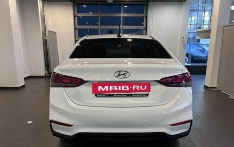 Hyundai Solaris II рестайлинг, 2018 год, 938 000 рублей, 4 фотография