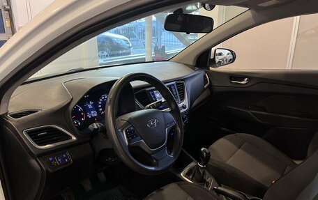 Hyundai Solaris II рестайлинг, 2018 год, 938 000 рублей, 23 фотография