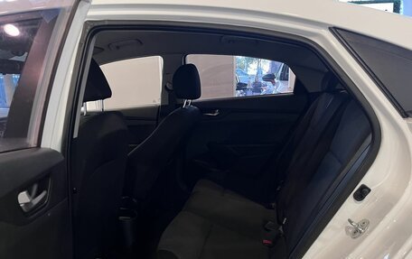 Hyundai Solaris II рестайлинг, 2018 год, 938 000 рублей, 24 фотография