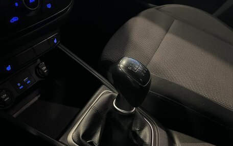 Hyundai Solaris II рестайлинг, 2018 год, 938 000 рублей, 31 фотография