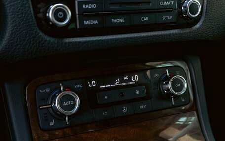 Volkswagen Touareg III, 2013 год, 1 895 000 рублей, 15 фотография