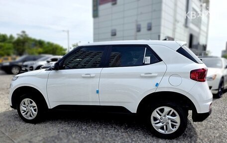 Hyundai Venue I, 2023 год, 1 580 000 рублей, 5 фотография