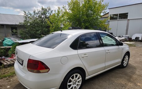 Volkswagen Polo VI (EU Market), 2011 год, 600 000 рублей, 5 фотография