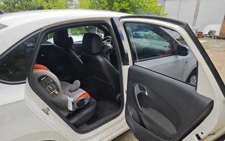 Volkswagen Polo VI (EU Market), 2011 год, 600 000 рублей, 9 фотография