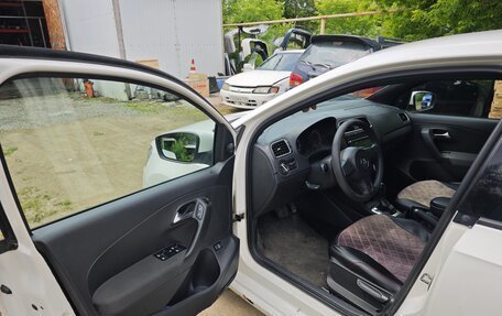 Volkswagen Polo VI (EU Market), 2011 год, 600 000 рублей, 13 фотография