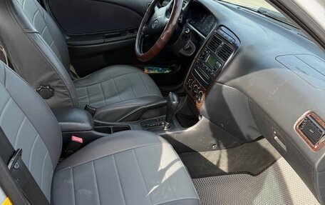 Toyota Avensis III рестайлинг, 2001 год, 350 000 рублей, 2 фотография