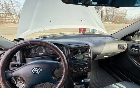 Toyota Avensis III рестайлинг, 2001 год, 350 000 рублей, 9 фотография