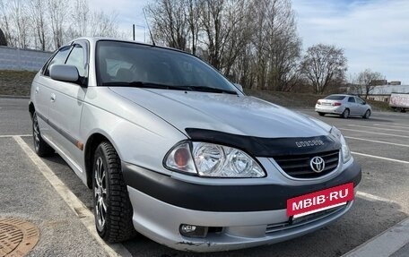 Toyota Avensis III рестайлинг, 2001 год, 350 000 рублей, 4 фотография