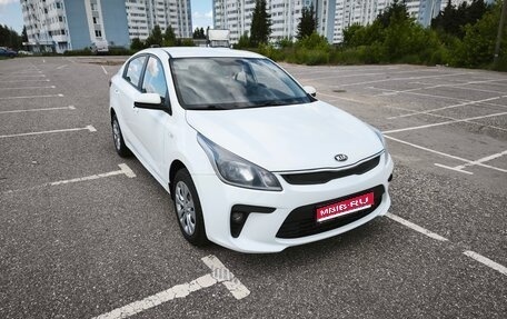 KIA Rio IV, 2018 год, 1 240 000 рублей, 1 фотография