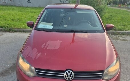 Volkswagen Polo VI (EU Market), 2011 год, 450 000 рублей, 1 фотография