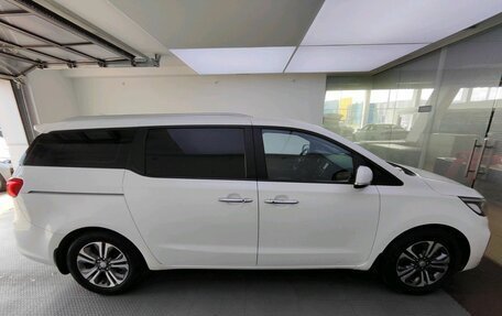 KIA Carnival III, 2019 год, 2 995 000 рублей, 4 фотография
