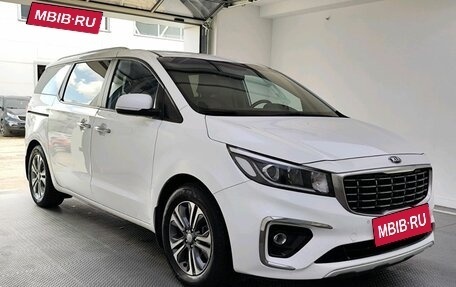 KIA Carnival III, 2019 год, 2 995 000 рублей, 3 фотография