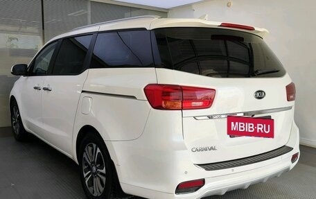 KIA Carnival III, 2019 год, 2 995 000 рублей, 7 фотография