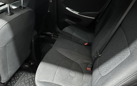Hyundai Solaris II рестайлинг, 2011 год, 630 000 рублей, 18 фотография
