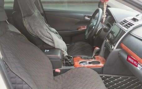 Toyota Camry, 2012 год, 1 850 000 рублей, 10 фотография