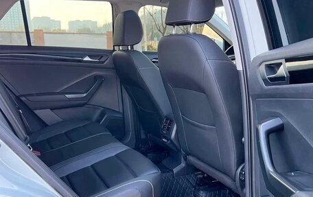 Volkswagen T-Roc I, 2022 год, 1 870 000 рублей, 17 фотография