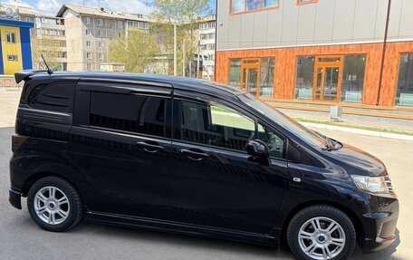 Honda Freed I, 2010 год, 910 000 рублей, 5 фотография