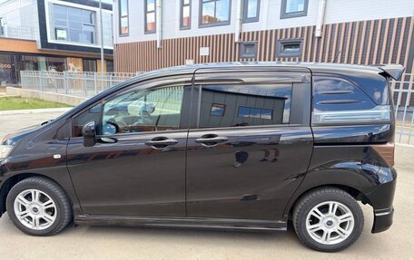 Honda Freed I, 2010 год, 910 000 рублей, 18 фотография