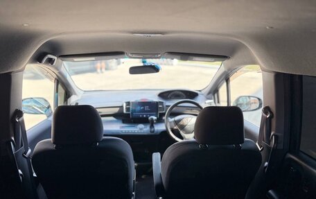Honda Freed I, 2010 год, 910 000 рублей, 32 фотография