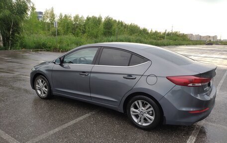 Hyundai Elantra VI рестайлинг, 2016 год, 1 250 000 рублей, 4 фотография