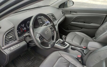 Hyundai Elantra VI рестайлинг, 2016 год, 1 250 000 рублей, 7 фотография