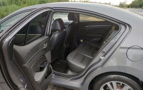 Hyundai Elantra VI рестайлинг, 2016 год, 1 250 000 рублей, 8 фотография