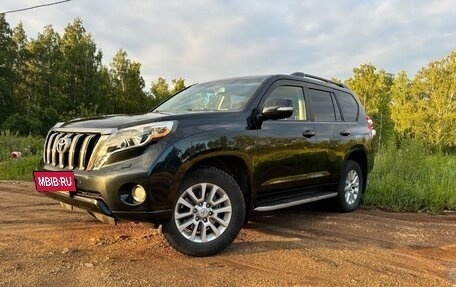 Toyota Land Cruiser Prado 150 рестайлинг 2, 2016 год, 3 600 000 рублей, 2 фотография