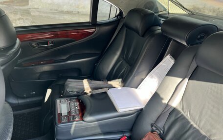 Lexus LS IV, 2012 год, 2 100 000 рублей, 13 фотография