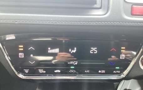 Honda Vezel, 2016 год, 1 200 000 рублей, 13 фотография