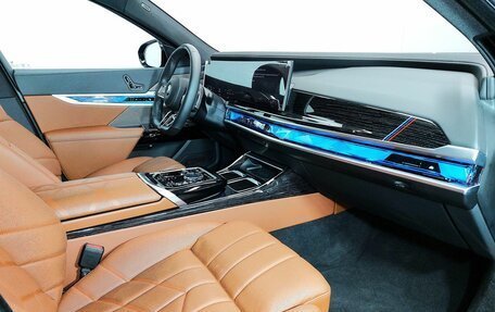 BMW 7 серия, 2025 год, 14 800 000 рублей, 14 фотография