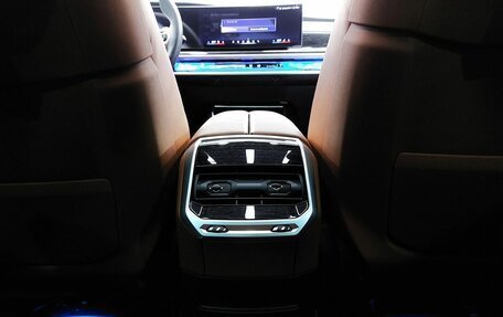 BMW 7 серия, 2025 год, 14 800 000 рублей, 37 фотография