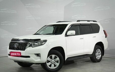 Toyota Land Cruiser Prado 150 рестайлинг 2, 2018 год, 4 700 000 рублей, 1 фотография