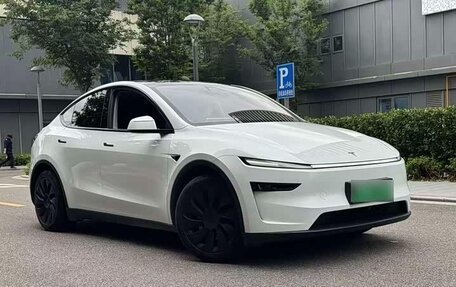 Tesla Model Y I, 2025 год, 6 175 000 рублей, 1 фотография