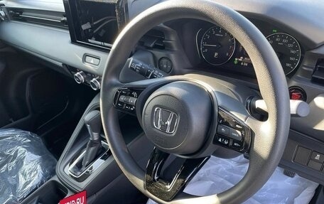 Honda Vezel, 2023 год, 1 950 000 рублей, 8 фотография