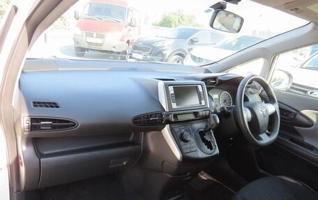 Toyota Wish II, 2013 год, 1 100 000 рублей, 11 фотография