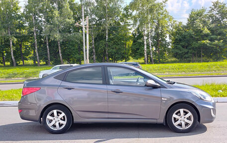 Hyundai Solaris II рестайлинг, 2011 год, 705 000 рублей, 4 фотография