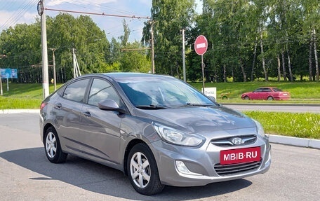 Hyundai Solaris II рестайлинг, 2011 год, 705 000 рублей, 3 фотография