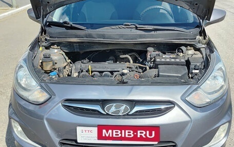 Hyundai Solaris II рестайлинг, 2011 год, 705 000 рублей, 9 фотография
