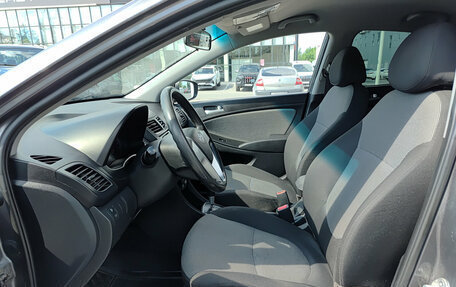 Hyundai Solaris II рестайлинг, 2011 год, 705 000 рублей, 16 фотография