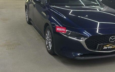 Mazda 3, 2022 год, 1 750 000 рублей, 2 фотография