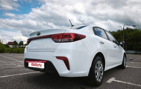 KIA Rio IV, 2018 год, 1 240 000 рублей, 2 фотография