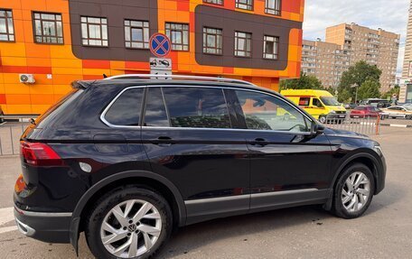 Volkswagen Tiguan II, 2021 год, 3 590 000 рублей, 5 фотография