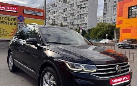 Volkswagen Tiguan II, 2021 год, 3 590 000 рублей, 4 фотография