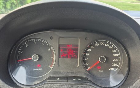 Volkswagen Polo VI (EU Market), 2011 год, 450 000 рублей, 2 фотография