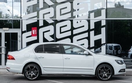 Skoda Superb III рестайлинг, 2014 год, 1 040 000 рублей, 5 фотография